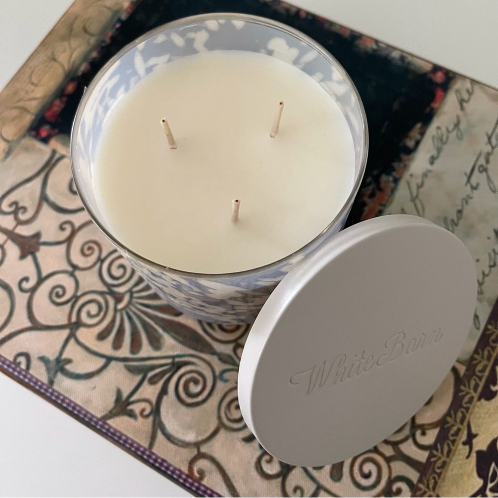 White Barn Carmel Frappuccino Three Wick Scented Candle - Picture 2 of 10